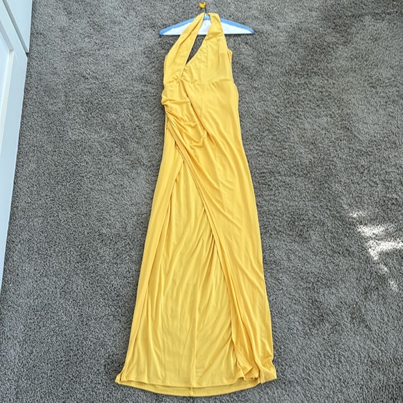 Michael Costello Yellow Gown - Picture 2 of 5